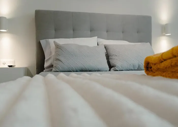 The Cale - Antero De Quental - 12 * Oporto